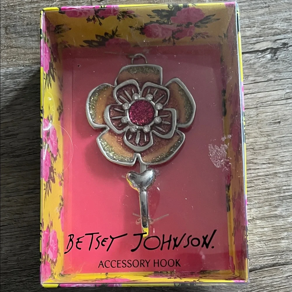 Betsey Johnson Pink Glitter Floral Wall Hook with Silver Hook